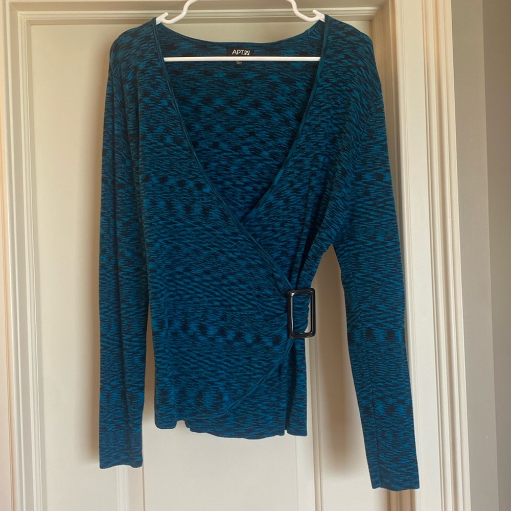 Women’s sweater top